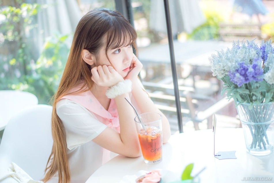 “当啷~”